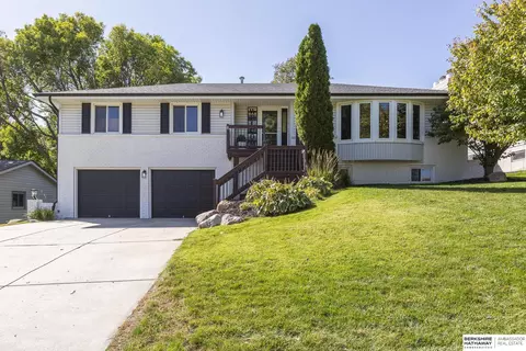 15211 Shirley St, Omaha, NE 68144