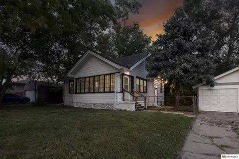 4805 Fontenelle Blvd, Omaha, NE 68111
