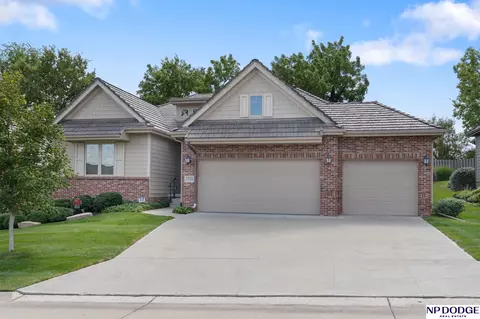 15429 Stevens Plz, Omaha, NE 68137