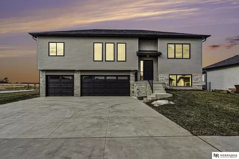 866 W El Alameda St, Lincoln, NE 68523