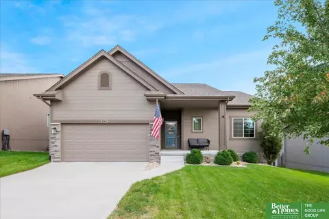 8545 King St, Omaha, NE 68122