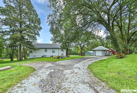 301 E H St, Elmwood, NE 68349
