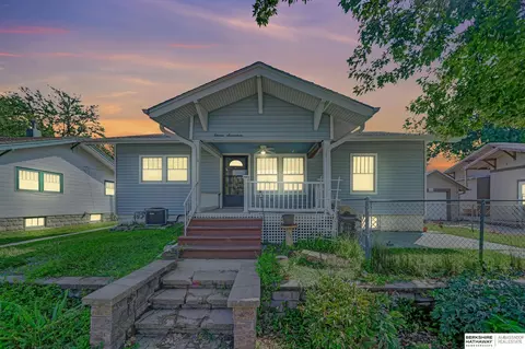 1117 Lake St, Lincoln, NE 68502