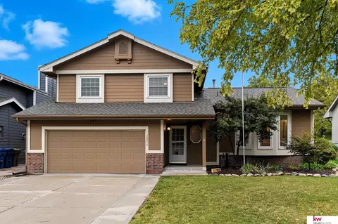 10014 S 14th St, Bellevue, NE 68123