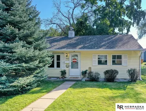1526 N 25th St, Lincoln, NE 68503
