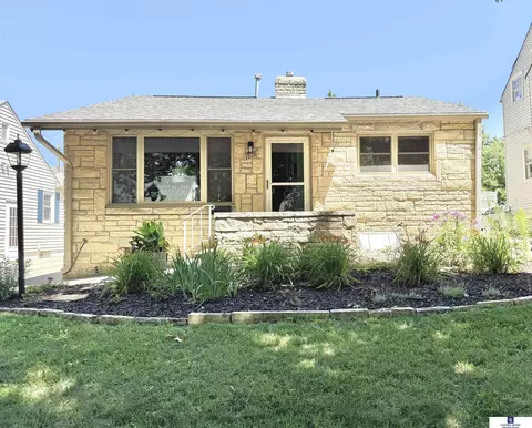1818 Jefferson Ave, Lincoln, NE 68502