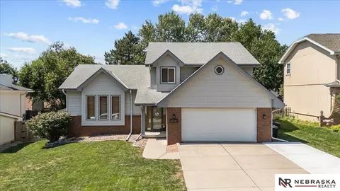 2412 S 154th Cir, Omaha, NE 68144