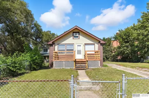 1506 Fort St, Omaha, NE 68110