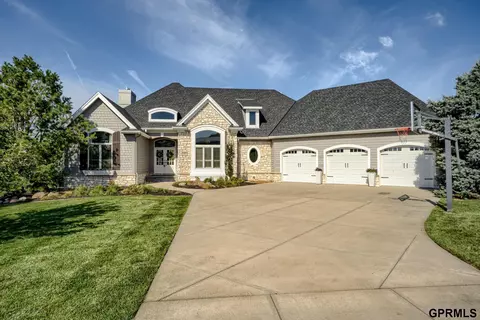 12261 Bobwhite Rd, Gretna, NE 68028