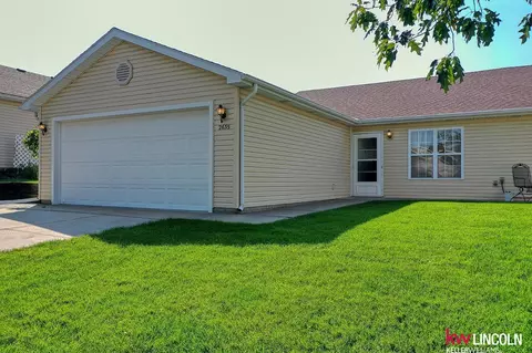 2635 Blaine Dr, Lincoln, NE 68521