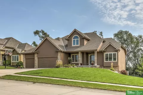 11623 S 198th St, Gretna, NE 68028