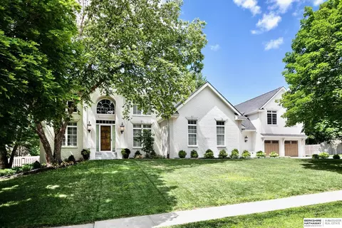 15722 Burt St, Omaha, NE 68118