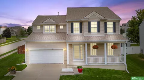 10716 S 110th St, Papillion, NE 68046