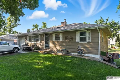 7518 Blondo St, Omaha, NE 68134