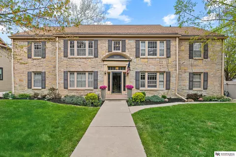 2640 Lake St #C, Lincoln, NE 68502