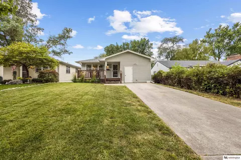6123 Lafayette Ave, Omaha, NE 68132