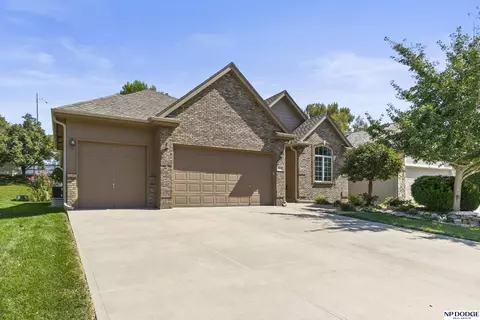3235 N 157 St, Omaha, NE 68116