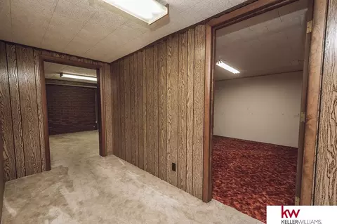 Entry Way - 725 C St, Carleton, NE 68326 photo 3 of 3