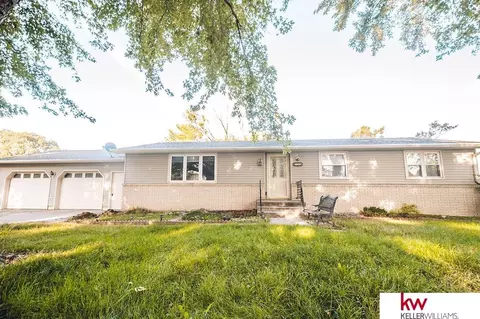 Exterior - 725 C St, Carleton, NE 68326 photo 1 of 19