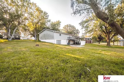 Exterior - 725 C St, Carleton, NE 68326 photo 4 of 19