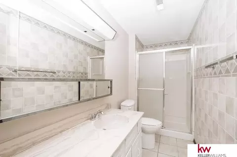 Bath - 725 C St, Carleton, NE 68326 photo 2 of 3