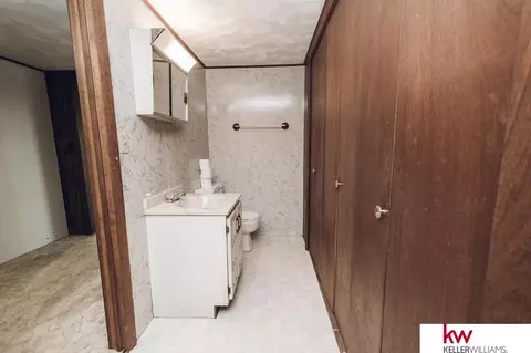 Bath - 725 C St, Carleton, NE 68326 photo 3 of 3