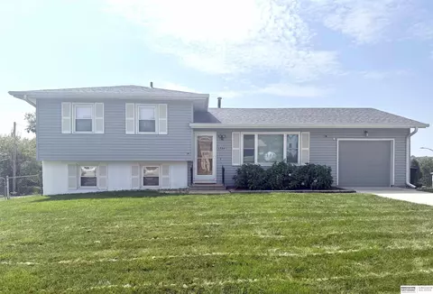1734 N 110th Ave, Omaha, NE 68154