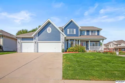 11828 S 52 St, Papillion, NE 68133