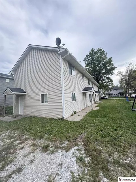 2242 Orchard St #1 & 2, Lincoln, NE 68503