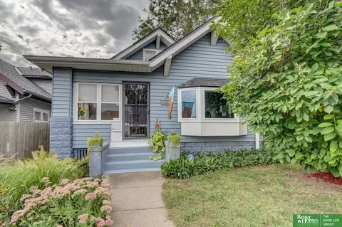 2121 Castelar St, Omaha, NE 68108