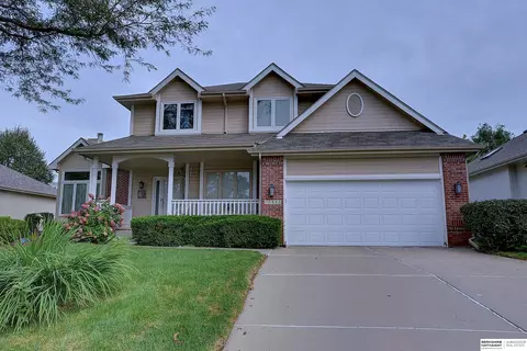15322 Corby St, Omaha, NE 68116