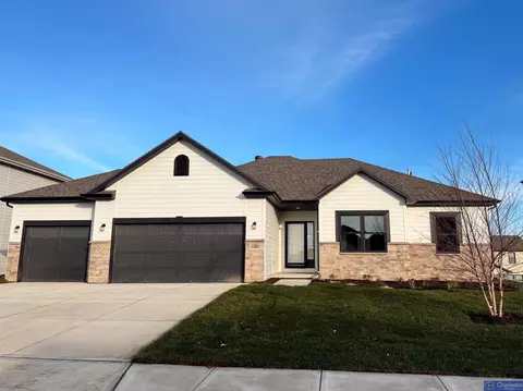 11301 N 170th St, Bennington, NE 68007