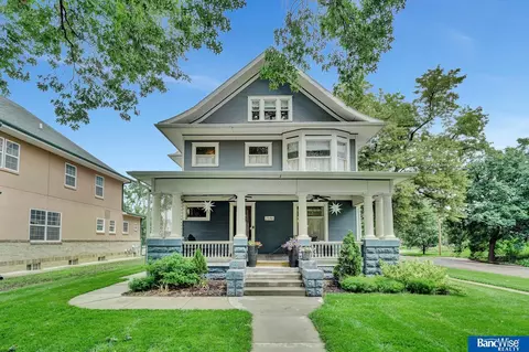 2546 S St, Lincoln, NE 68503