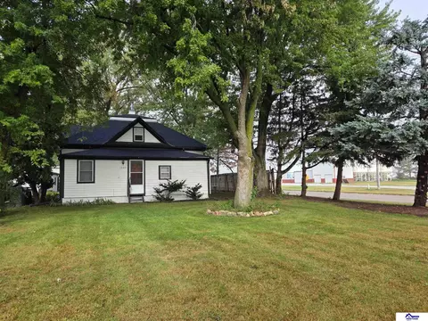 1351 N Main St, Henderson, NE 68371