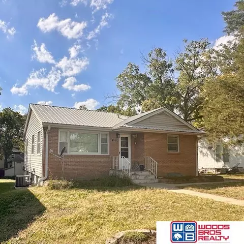 1111 D St, Fairbury, NE 68352