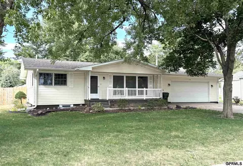 1126 B St, Geneva, NE 68361