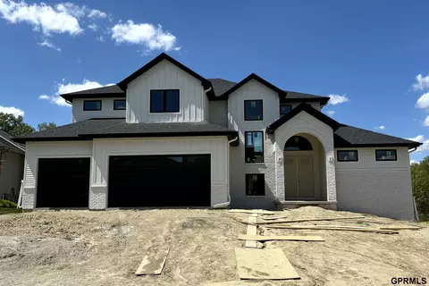 3912 S 213 Ave, Elkhorn, NE 68022