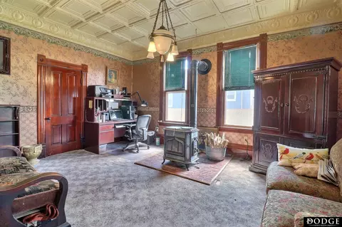 450 W 6th St, Fremont, NE 68025