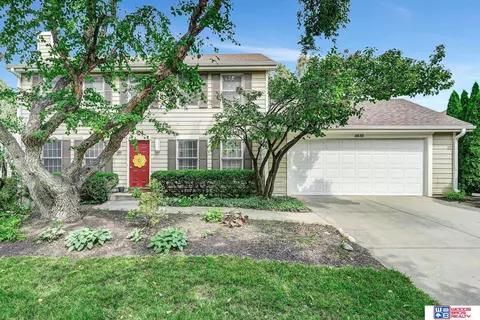 4630 Bingham Ct, Lincoln, NE 68516
