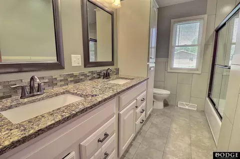 Bath - 1001 Howard St, Scribner, NE 68057 photo 1 of 1