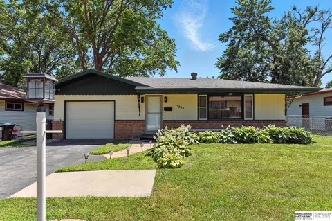5503 Grand Ave, Omaha, NE 68104