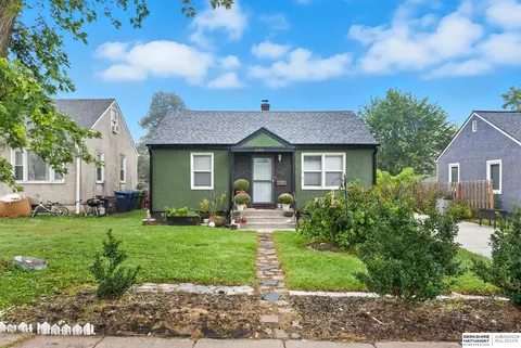 2504 Main St, Bellevue, NE 68005