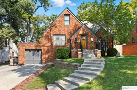 5430 Decatur St, Omaha, NE 68104