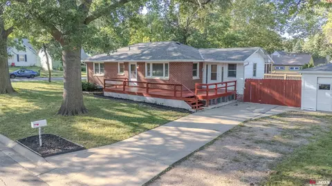 3700 Sewell St, Lincoln, NE 68506