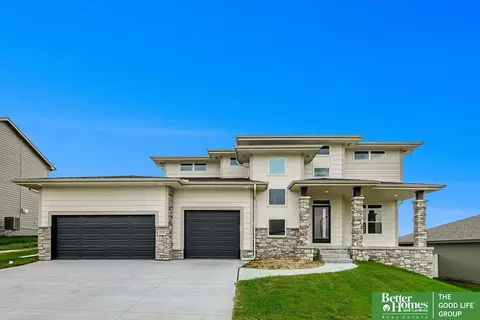 11018 N 161st St, Bennington, NE 68007