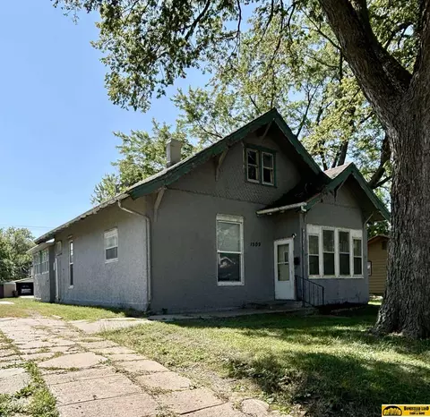 1509 Grant St, Beatrice, NE 68310