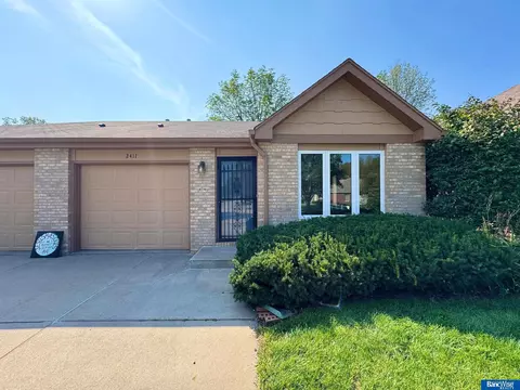 2411 N 69th Cir, Lincoln, NE 68507