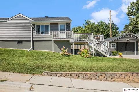 3004 Arbor St, Omaha, NE 68105