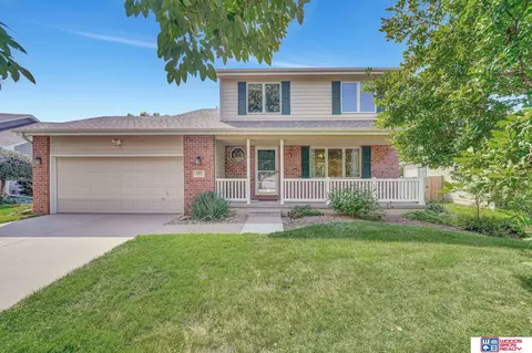 205 W Lombard Dr, Lincoln, NE 68521
