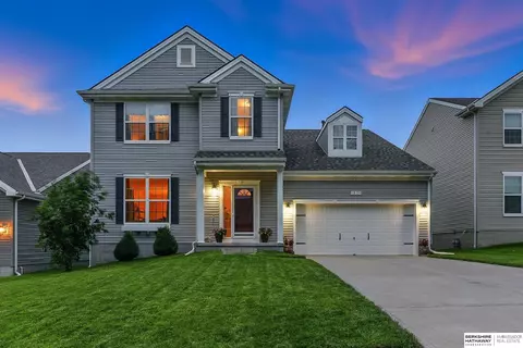 1321 N 209th St, Elkhorn, NE 68022